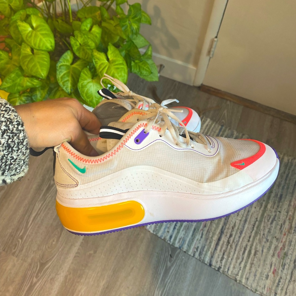 Nike Air Max Dia Women’s size 8